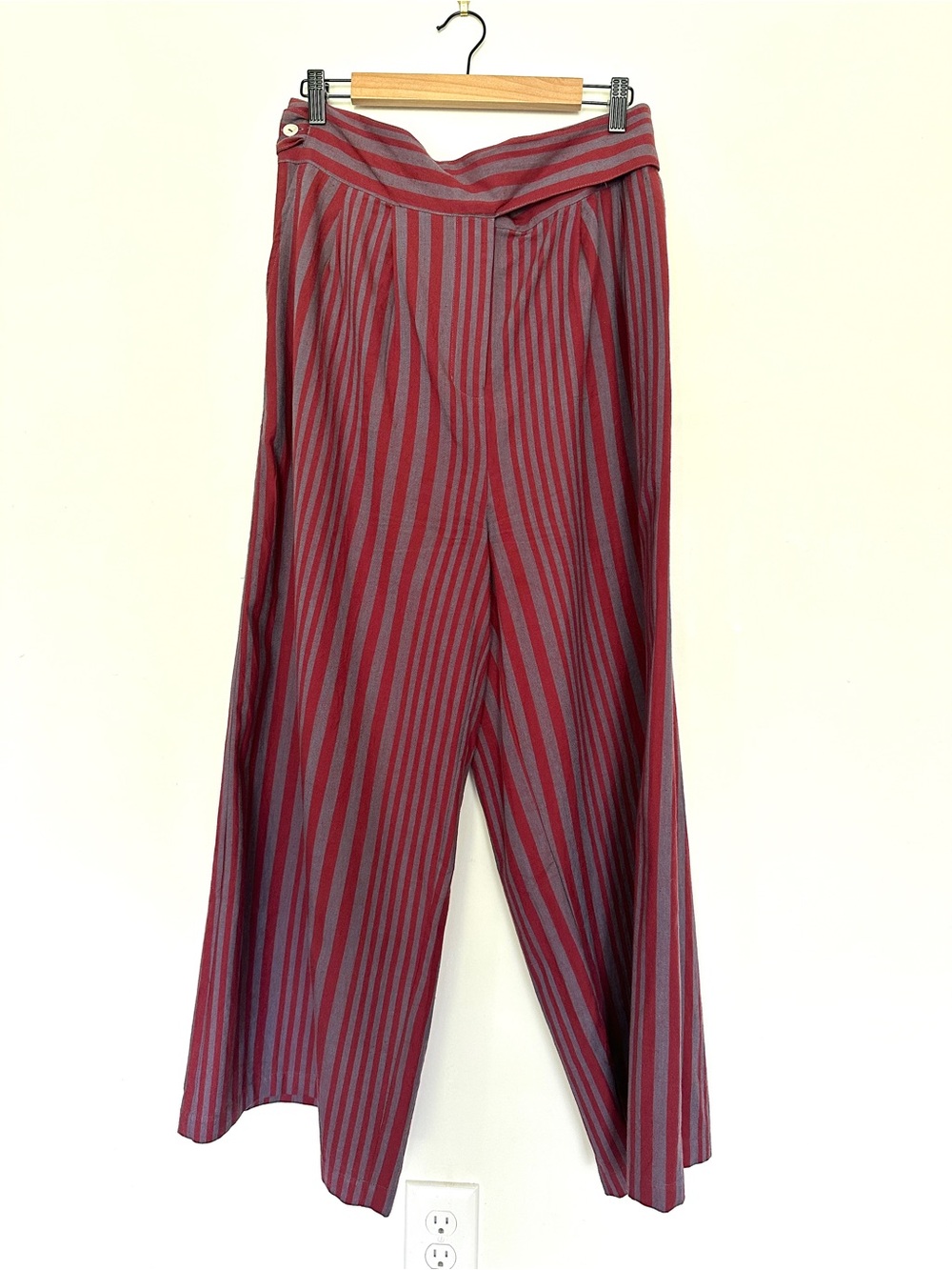 Rujuta Sheth Taylor Pants - Picture 5 of 5